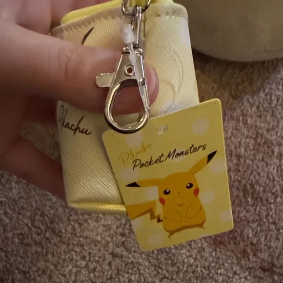 Pikachu Coin Pouch /bag clip- Yellow Pokémon Zip Pouch - Picture 5 of 6